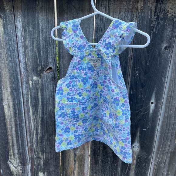 OshKosh B’gosh - Flower Print Overalls - 24 mths - Picture 3 of 7